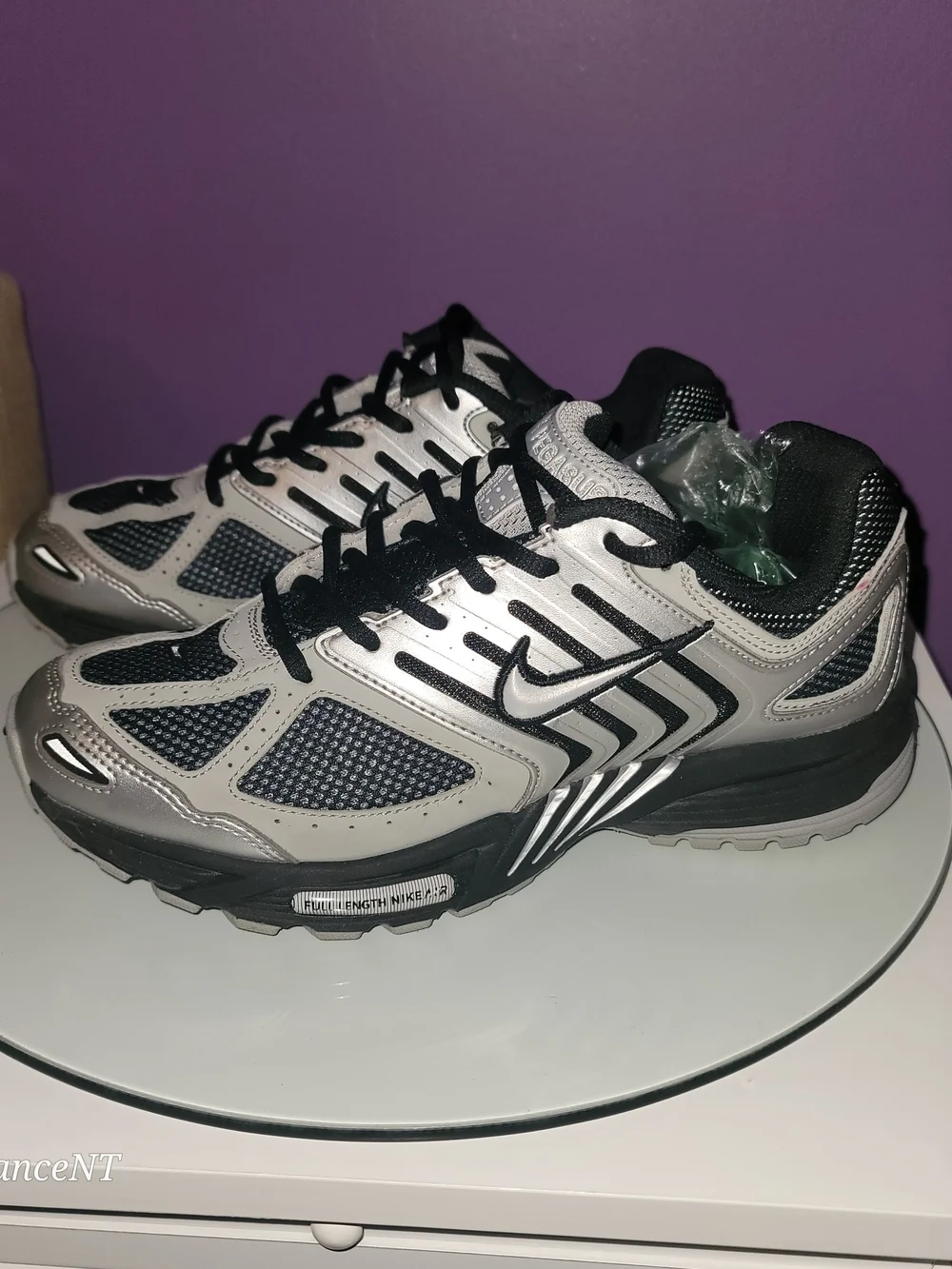Nike Air Pegasus Metallic Silver and Black Running Sz: 7.5 Men's